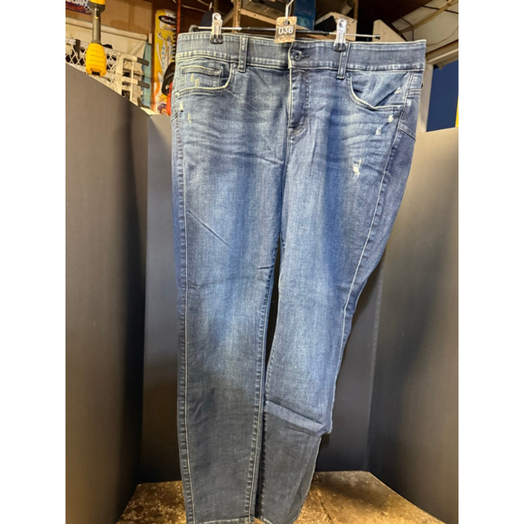 Women's Torrid Bombshell Skinny Jeans Plus Size 18 short Blue - Picture 2 of 5